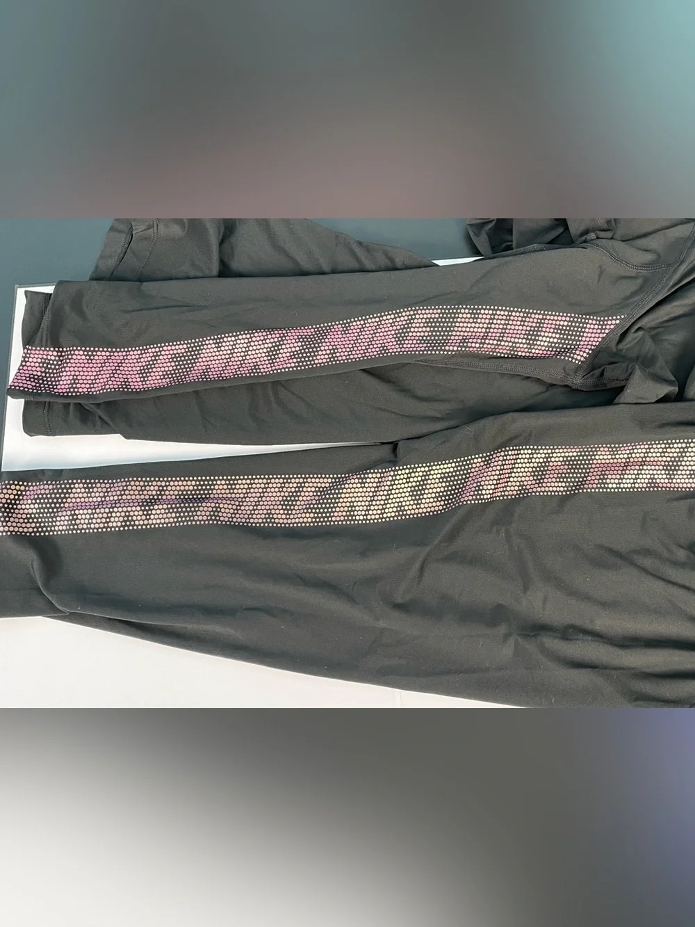NIKE PRO “NERIEDS” tights & matching quarter zip pullover SET!! Size Medium